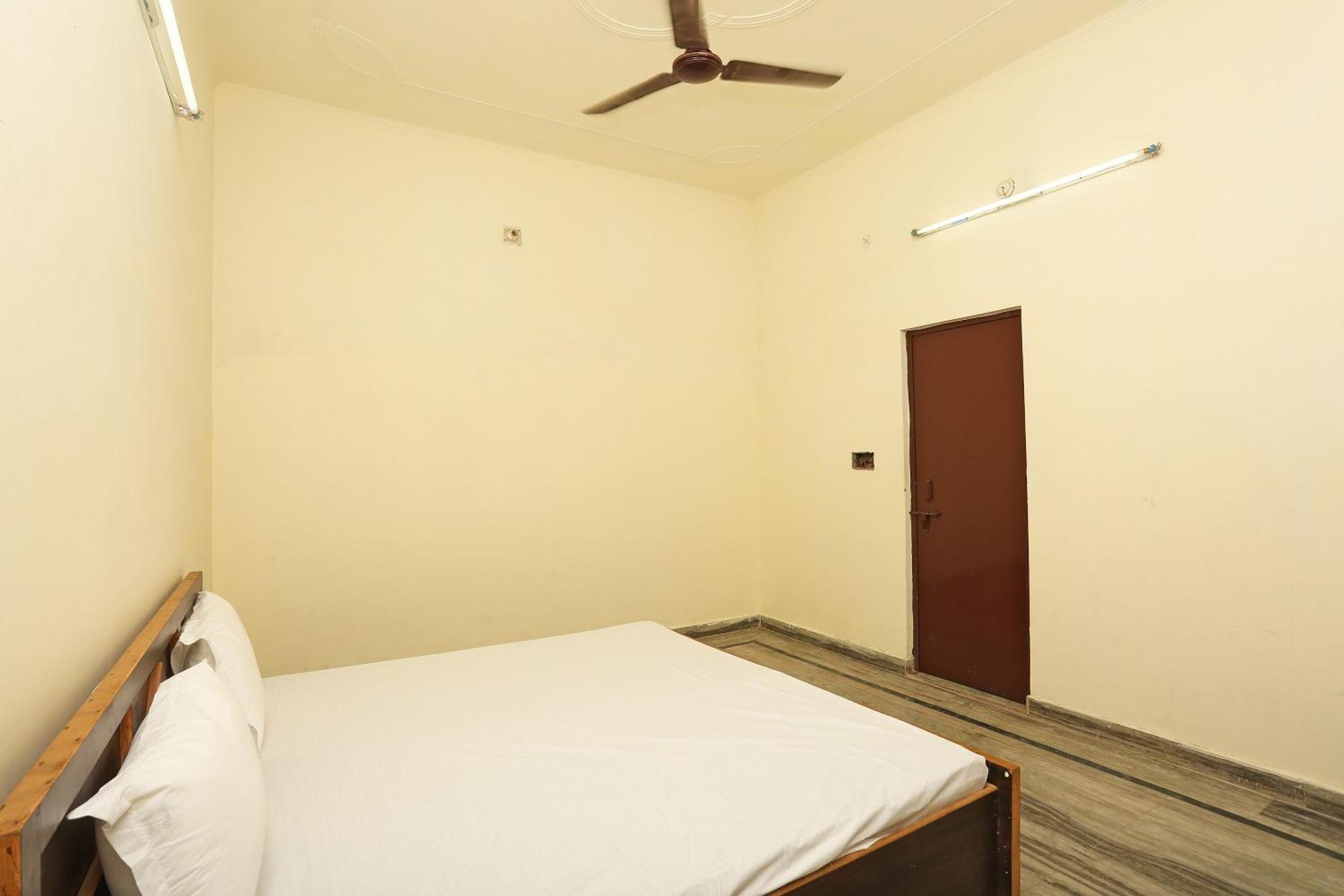Spot On Angel Garden Hotel Alīgarh Екстериор снимка